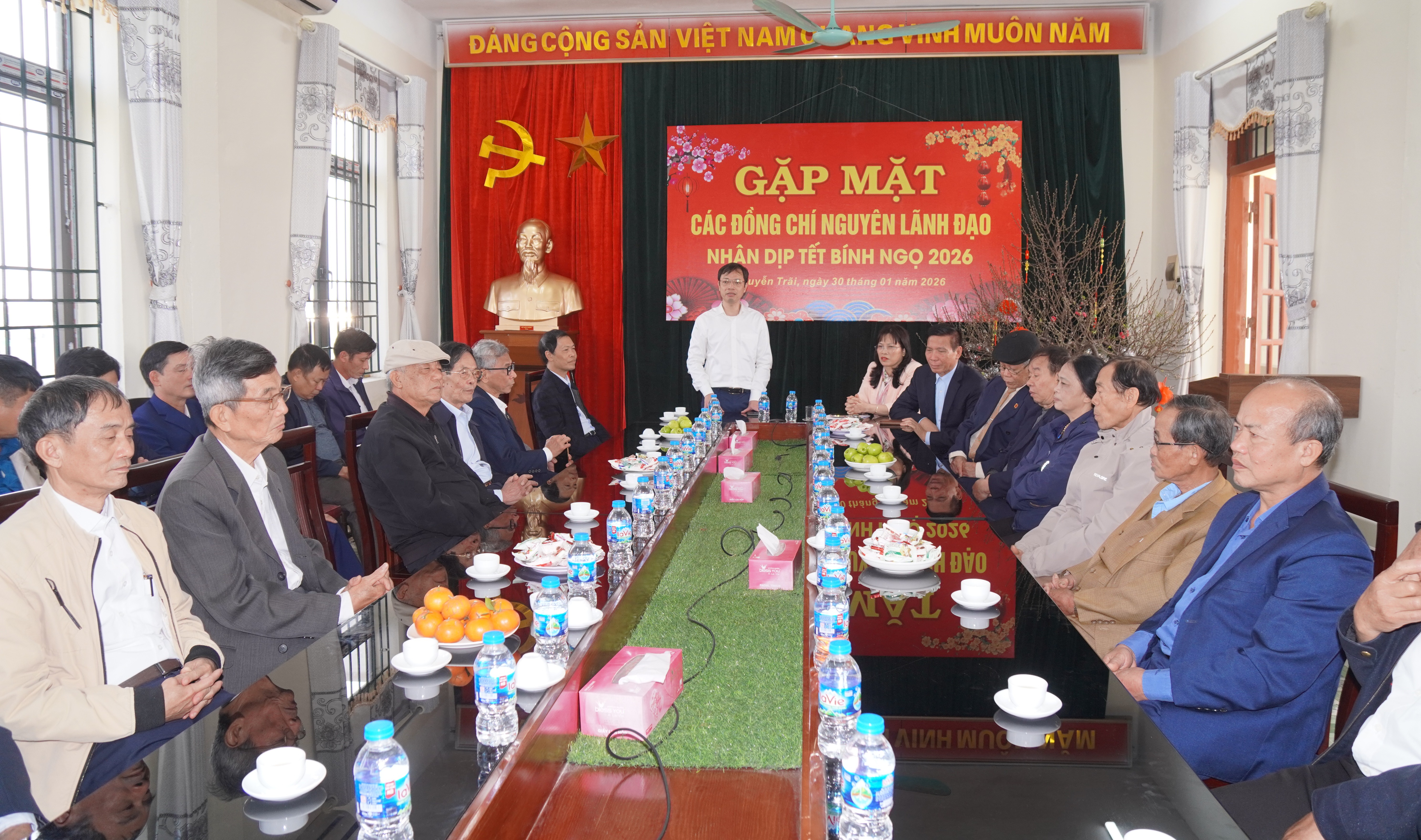 Xã Nguyễn Trãi tổ chức hội nghị gặp mặt các đồng chí nguyên lãnh đạo qua các thời kỳ nhân kỷ niệm 96 năm ngày thành lập đảng và đón xuân Bính Ngọ 2026