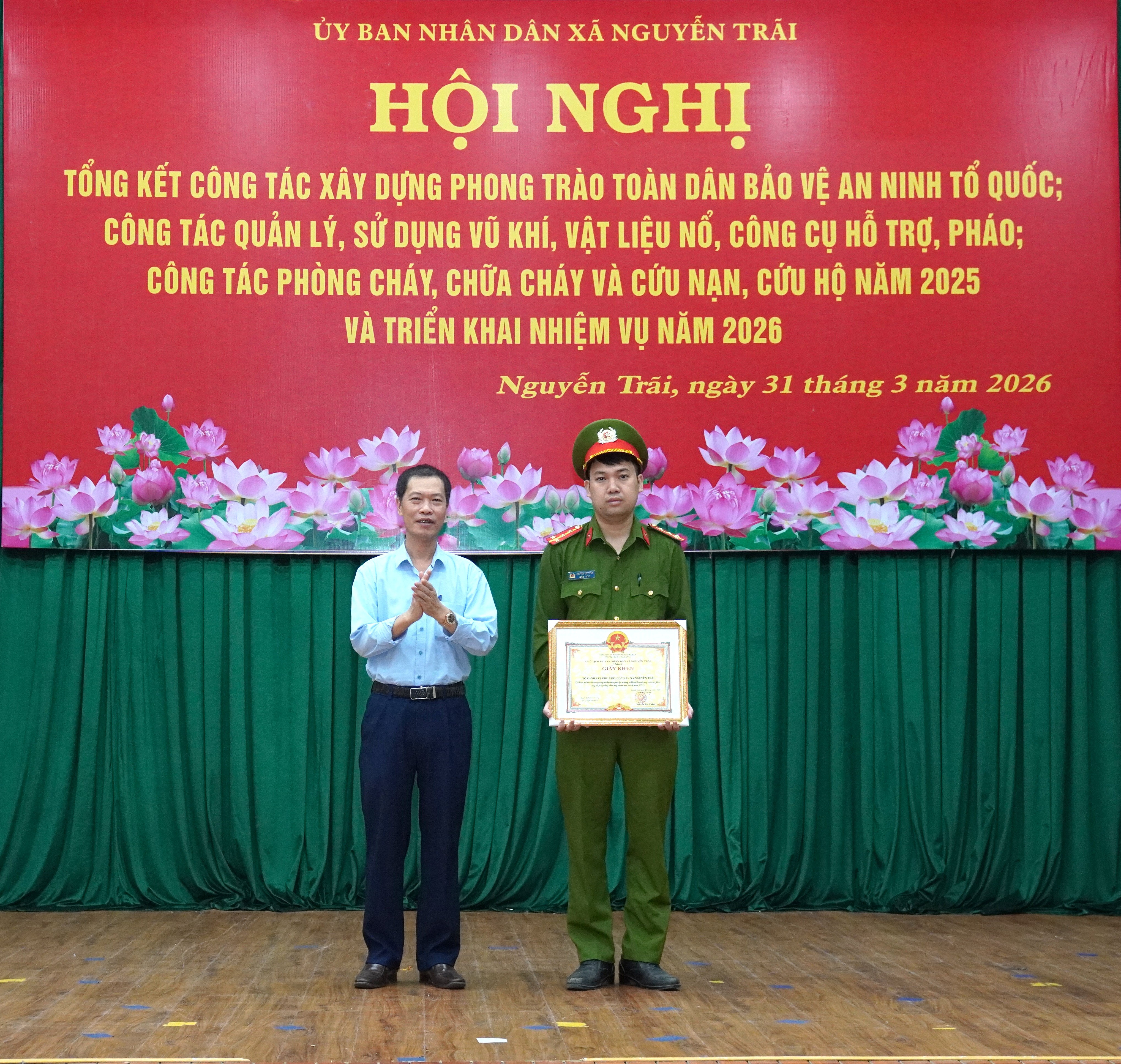 Ủy ban nhân dân xã Nguyễn Trãi tổ chức hội nghị tổng kết công tác xây dựng phong trào toàn dân bảo vệ an ninh tổ quốc, công tác quản lý, sử dụng vũ khí, vật liệu nổ, công cụ hỗ trợ, pháo, công tác phòng cháy chữa cháy và cứu nạn cứu hộ năm 2025 và triển khai nhiệm vụ năm 2026