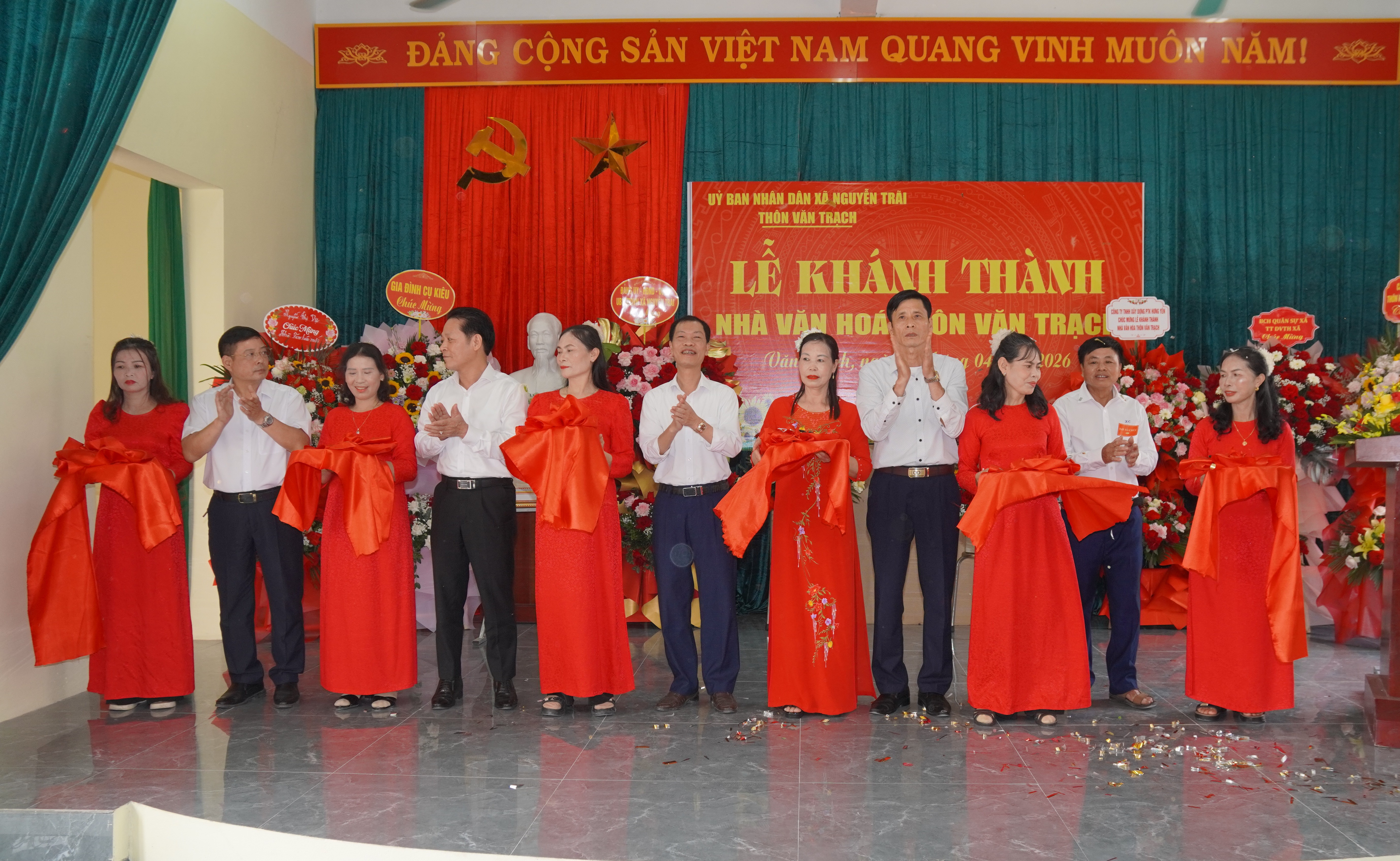 Thôn Văn Trạch xã Nguyễn Trãi khánh thành Nhà văn hoá thôn
