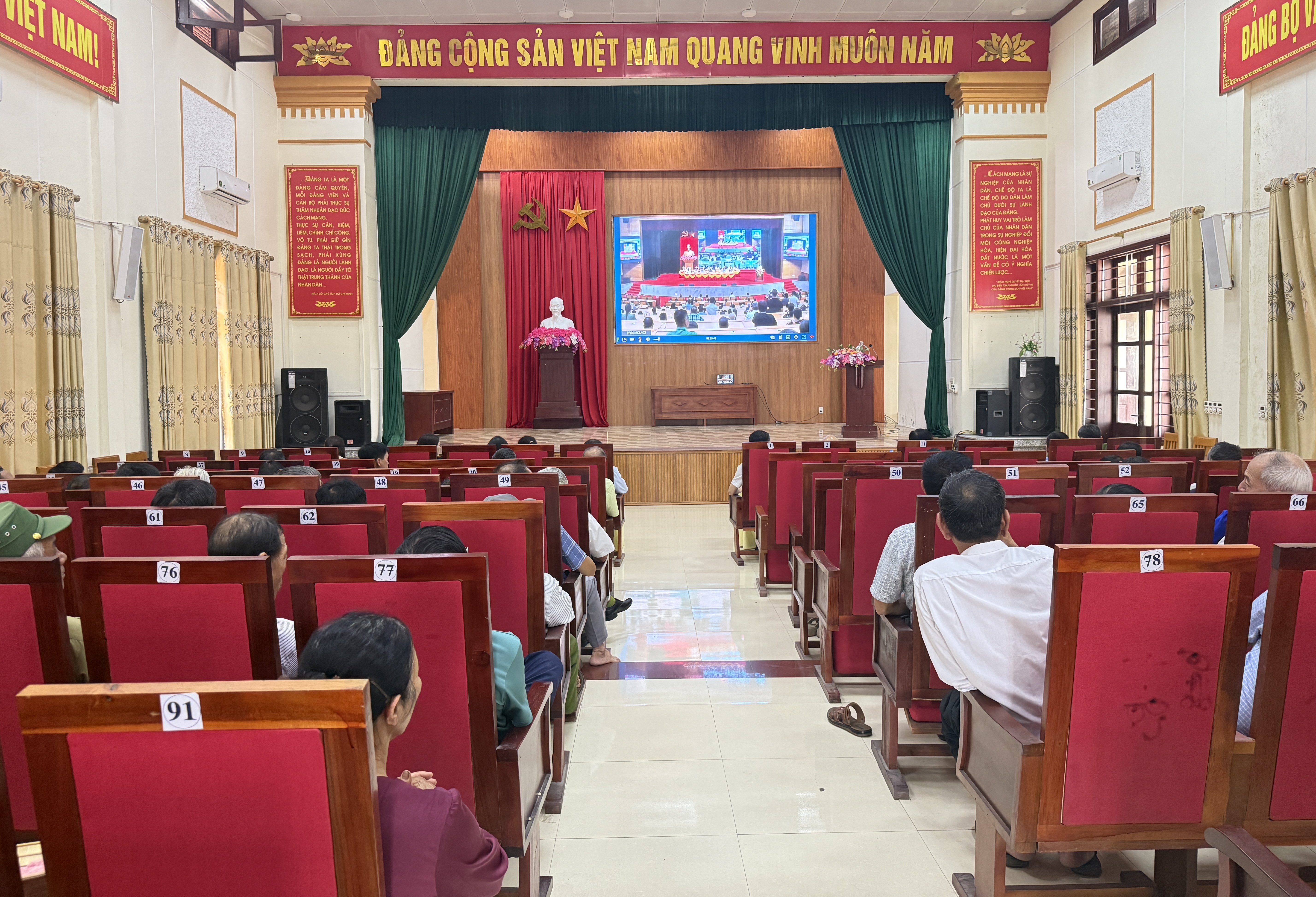 Xã Nguyễn Trãi tham dự hội nghị Đoàn ĐBQH tỉnh Hưng Yên tiếp xúc cử tri sau kỳ họp thứ Nhất, Quốc hội khóa XVI