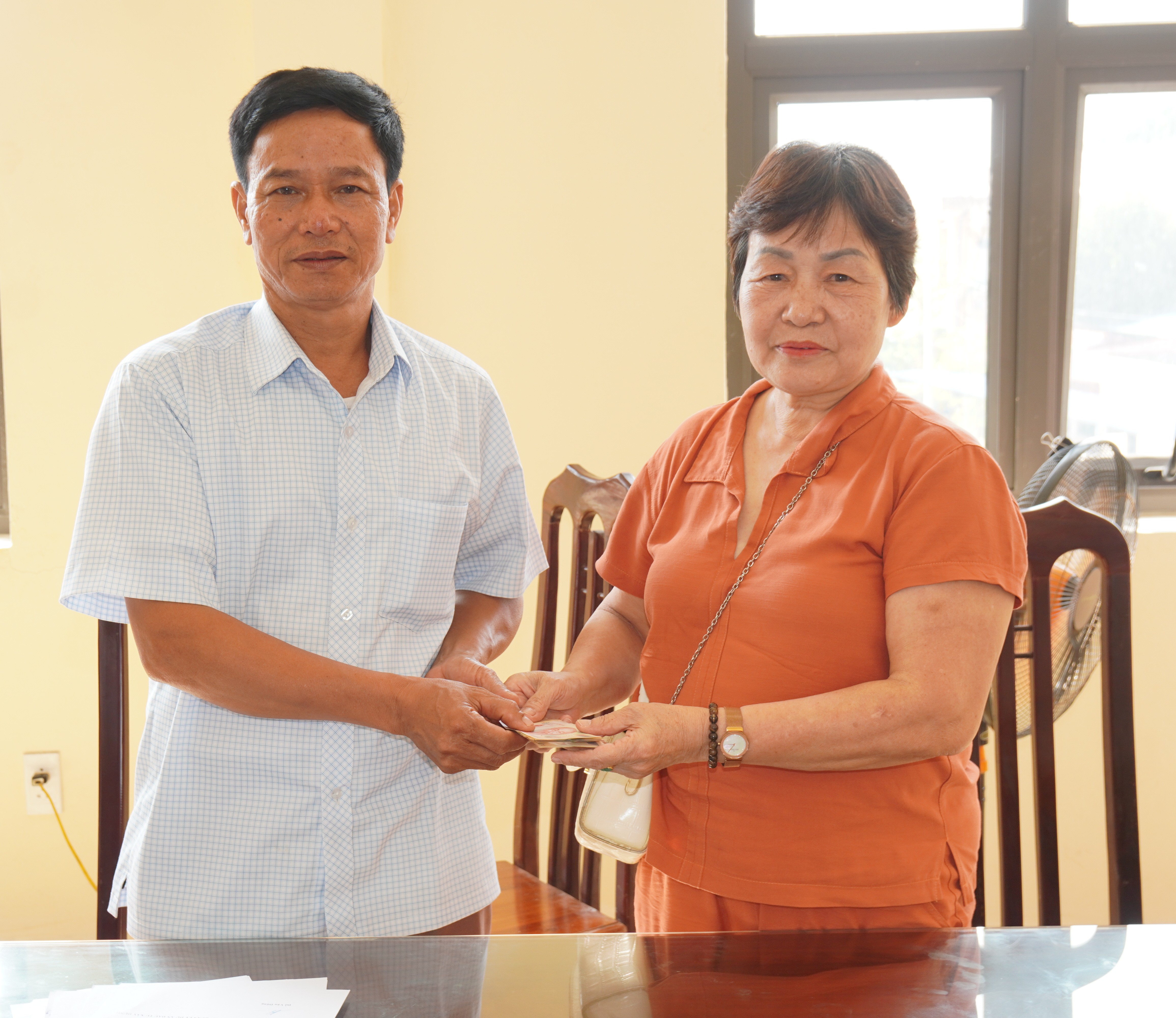 Gia đình ông bà Phạm Trịnh Nhương, Nghiêm Thị Hoa thôn Nhân Vũ,  xã Nguyễn Trãi - Tấm gương đẹp về tinh thần vì cộng đồng, chung tay xây dựng quê hương