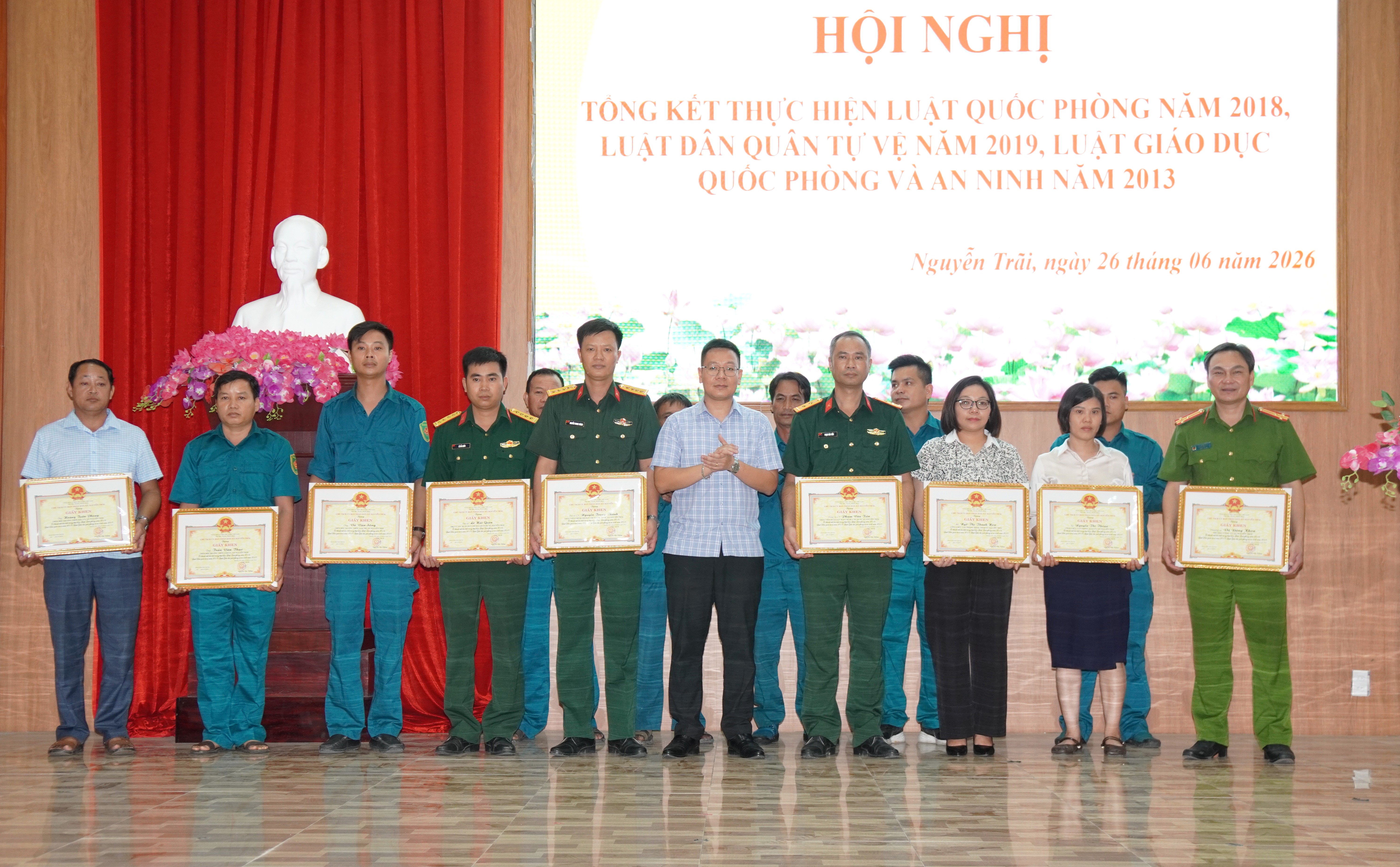 Ủy ban nhân dân xã Nguyễn Trãi tổ chức hội nghị tổng kết thực hiện Luật quốc phòng năm 2018, Luật dân quân tự vệ năm 2019, Luật giáo dục quốc phòng và an ninh năm 2013