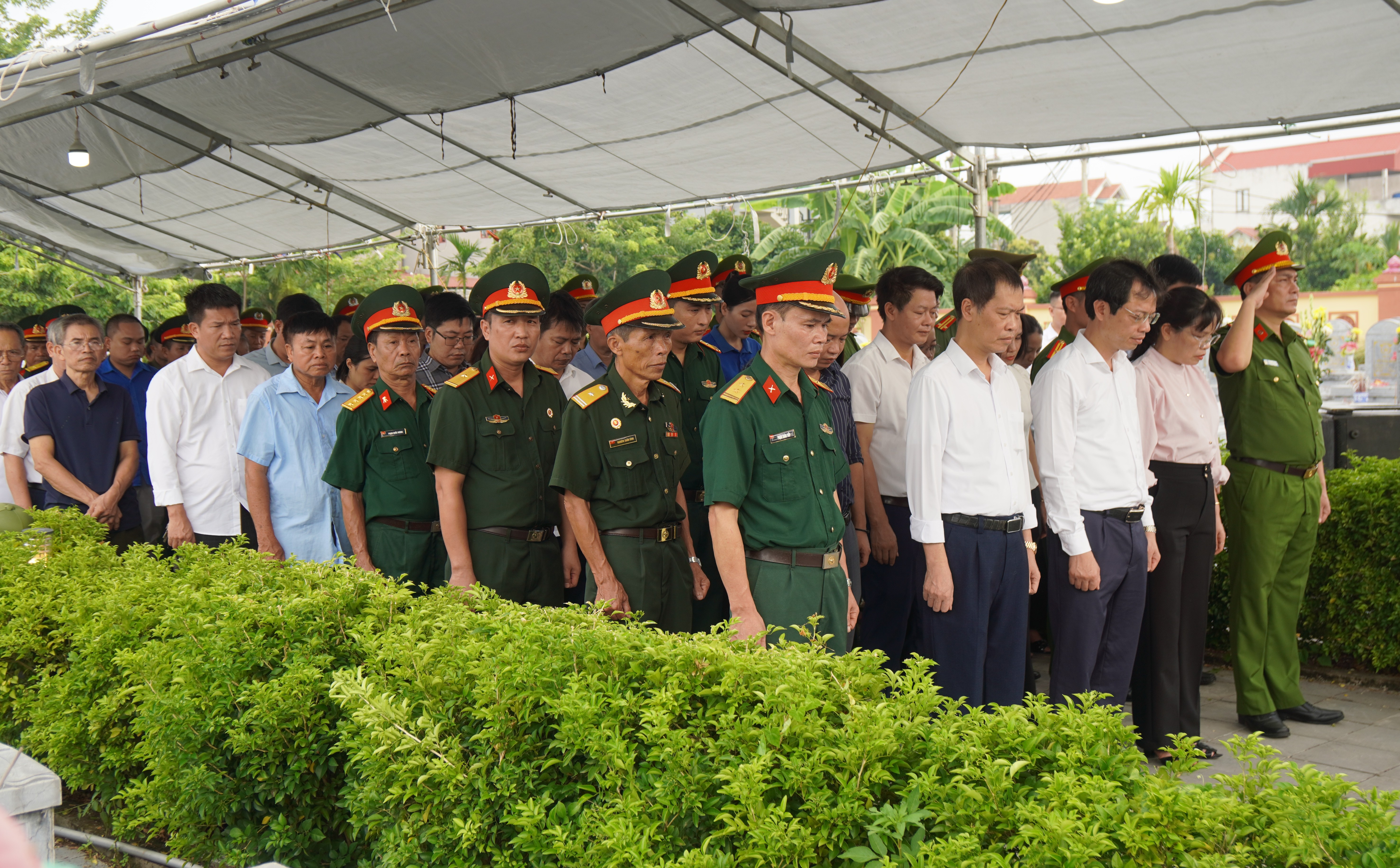 Xã Nguyễn Trãi tổ chức Lễ dâng hương tưởng niệm các Anh hùng liệt sĩ