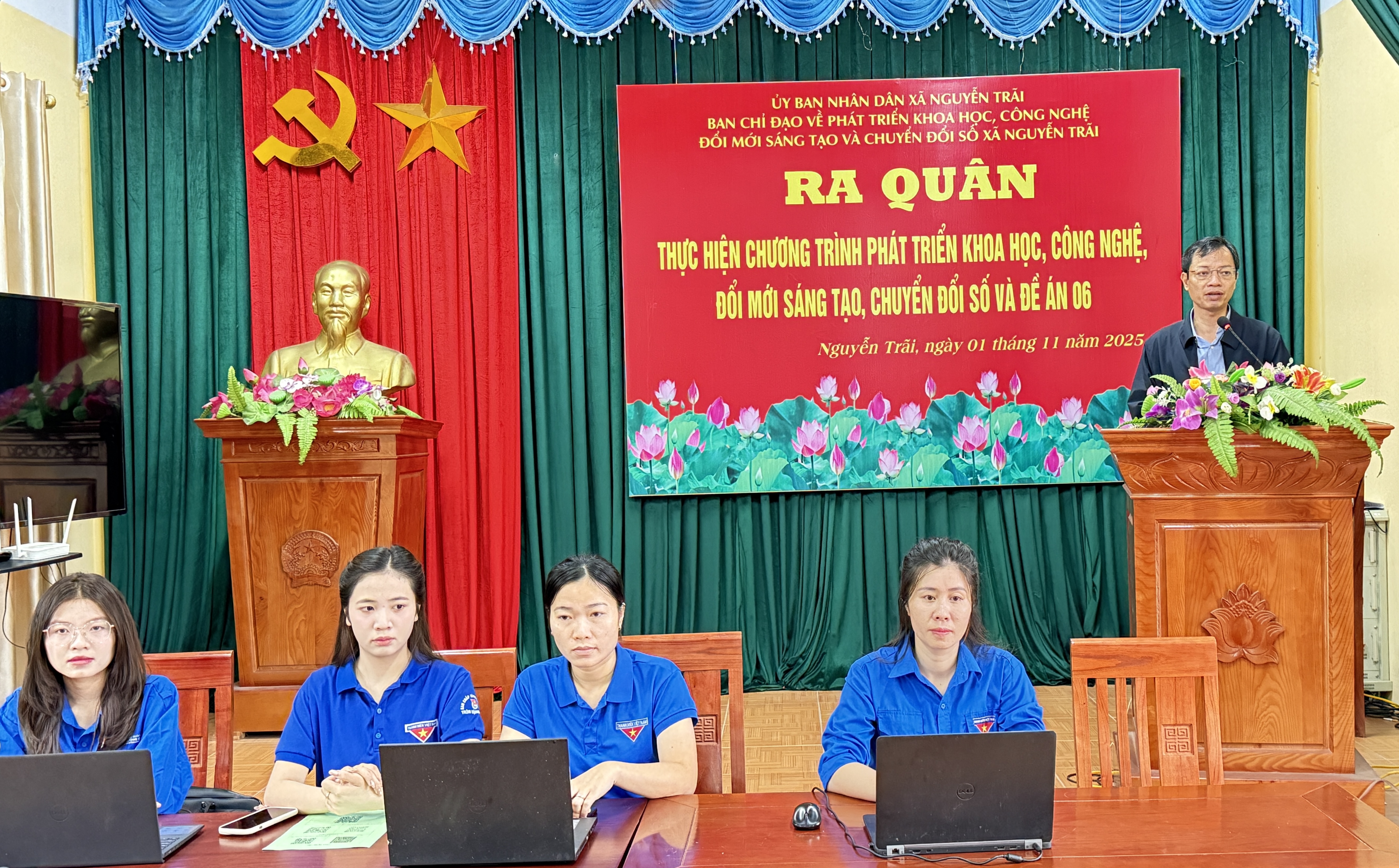 Ban Chỉ đạo về phát triển khoa học, công nghệ, đổi mới sáng tạo và chuyển đổi số của UBND xã Nguyễn Trãi tổ chức ra quân thực hiện chương trình phát triển khoa học, công nghệ đổi mới sáng tạo, chuyển đổi số và đề án 06