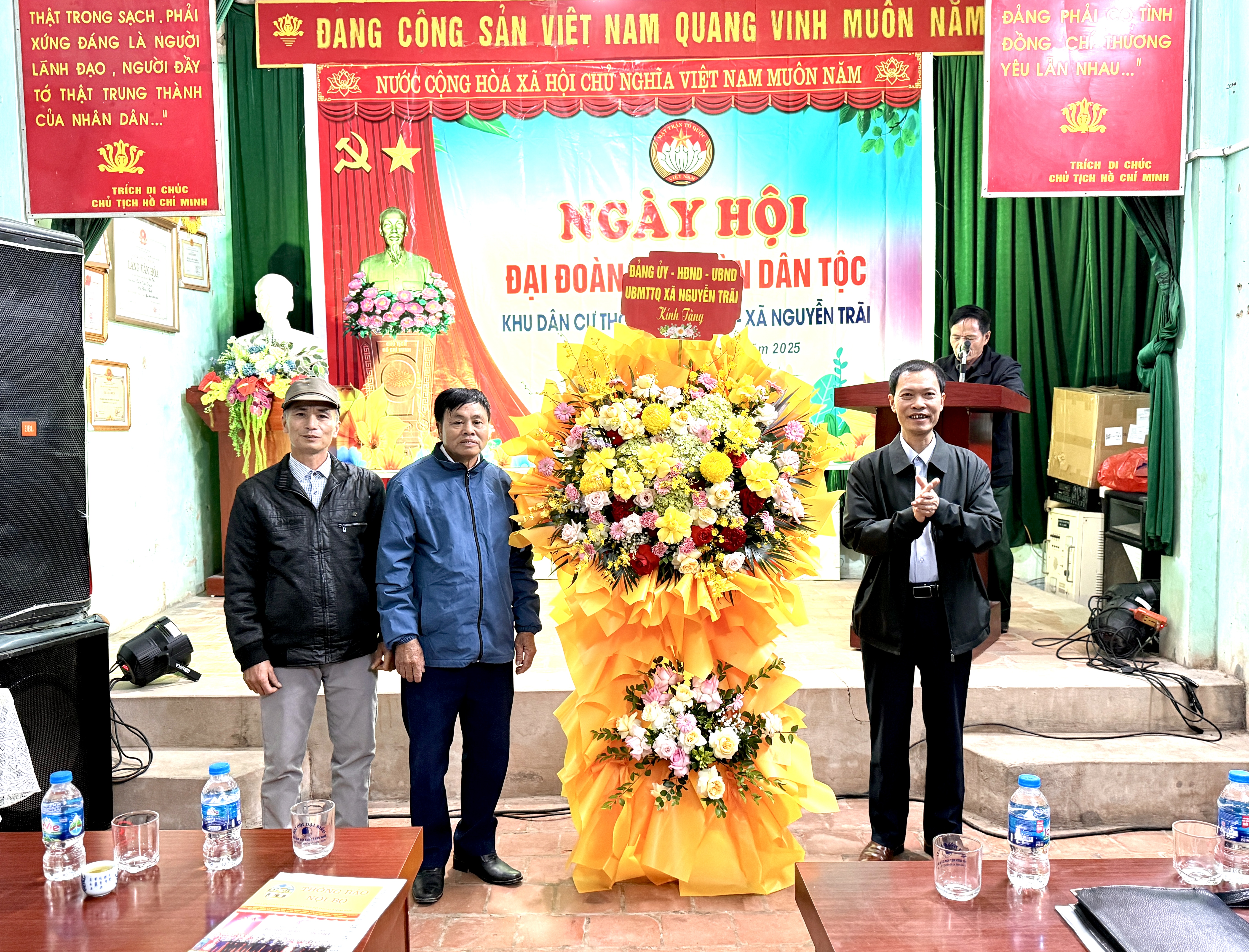 Ngày hội đại đoàn kết toàn dân tộc khu dân cư Văn Trạch - xã Nguyễn Trãi