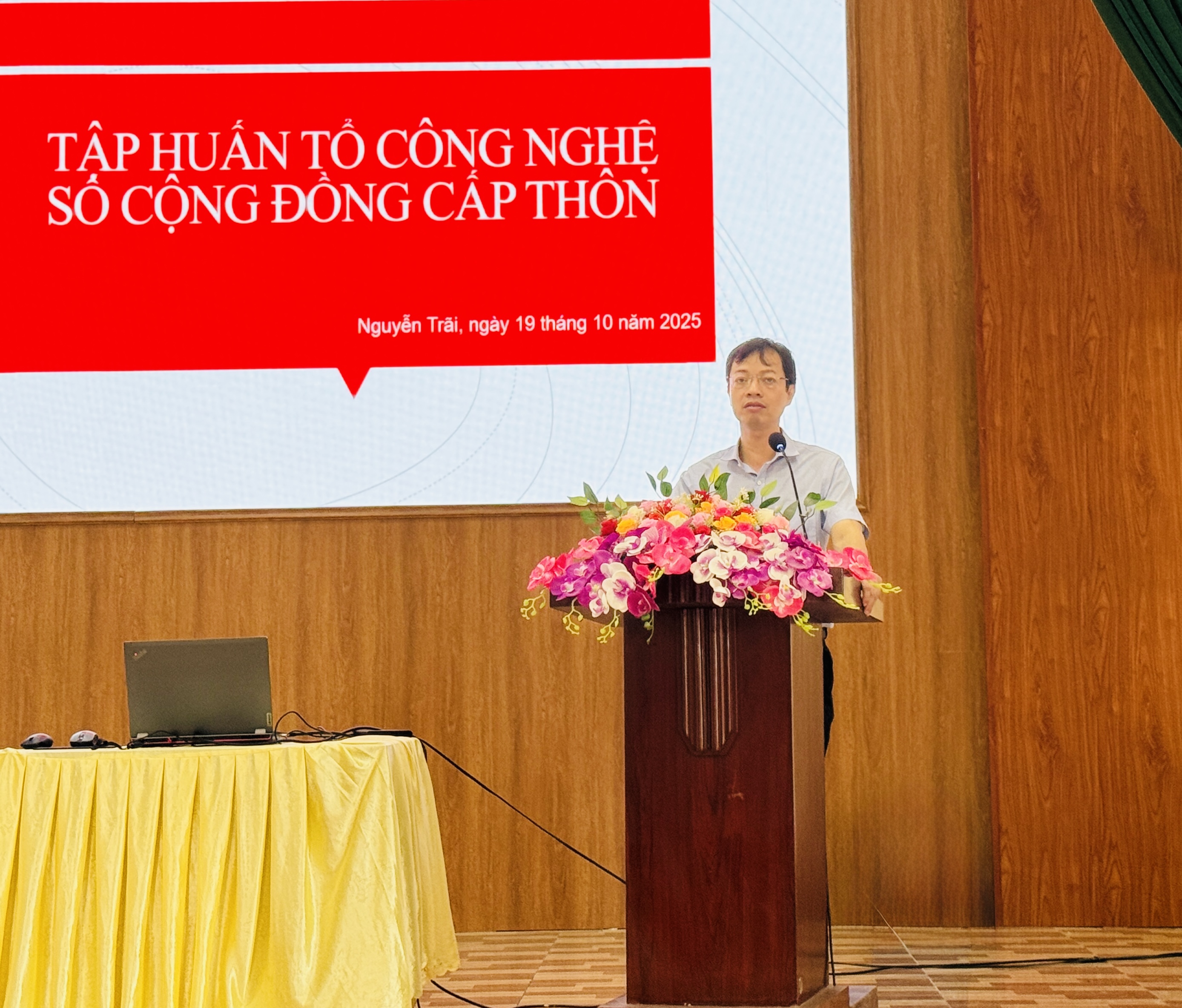 Ban Chỉ đạo về phát triển khoa học, công nghệ, đổi mới sáng tạo và chuyển đổi số của UBND xã Nguyễn Trãi tổ chức tập huấn cho các tổ công nghệ số cộng đồng