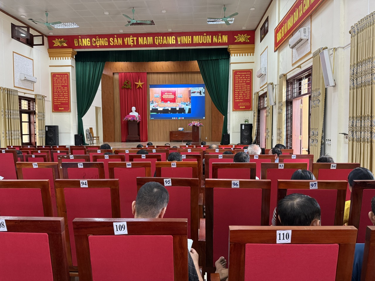Triển khai công tác tuyển chọn, gọi công dân nhập ngũ và thực hiện nghĩa vụ Công an nhân dân năm 2025