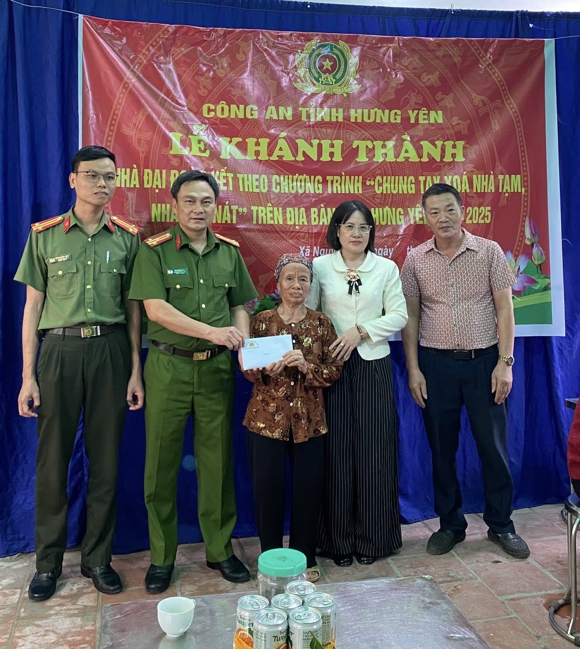 Công an tỉnh Hưng Yên khánh thành nhà Đại đoàn kết cho hộ nghèo tại xã Nguyễn Trãi