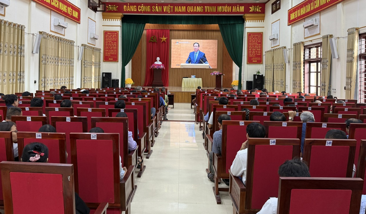 Hội nghị toàn quốc quán triệt, triển khai thực hiện 4 Nghị quyết của Bộ Chính trị