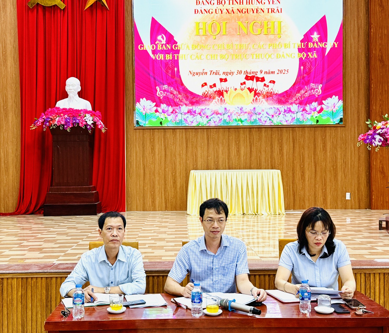 Giao ban Bí thư Chi bộ hàng tháng -  Chìa khóa vàng "Bắt mạch, kê đơn " giải quyết các vấn đề từ cơ sở